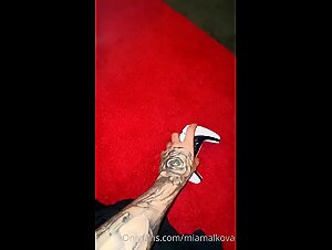Thumb 1